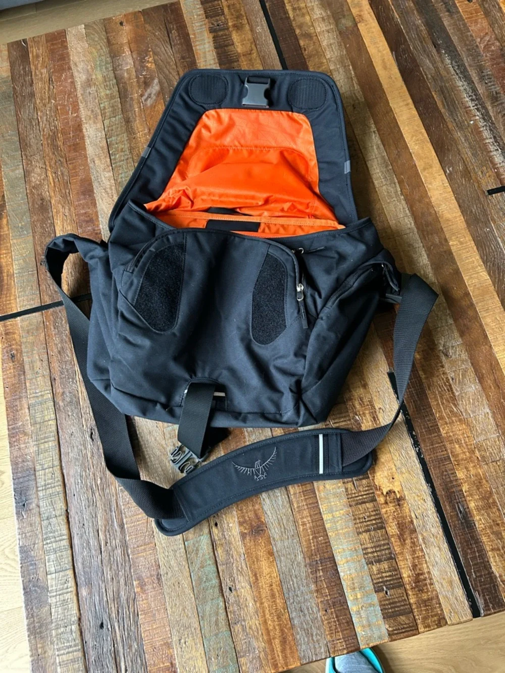 OSPREY flapjack courier
